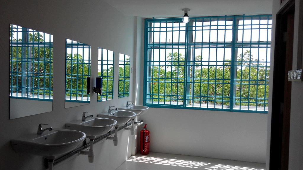 Roof Talk Theme Hostel Johor Bahru Camera foto