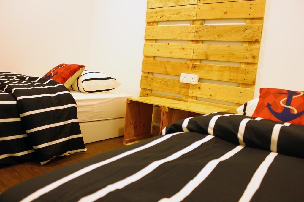 Roof Talk Theme Hostel Johor Bahru Camera foto