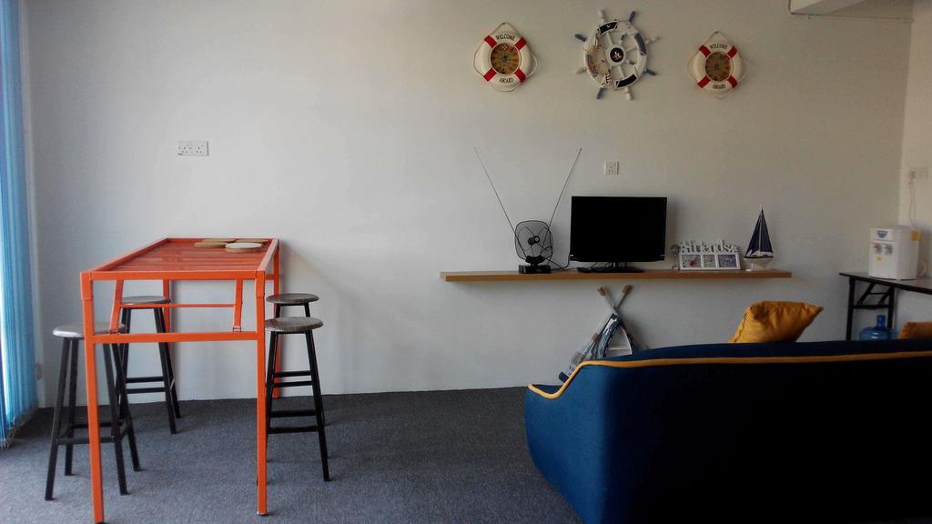 Roof Talk Theme Hostel Johor Bahru Camera foto