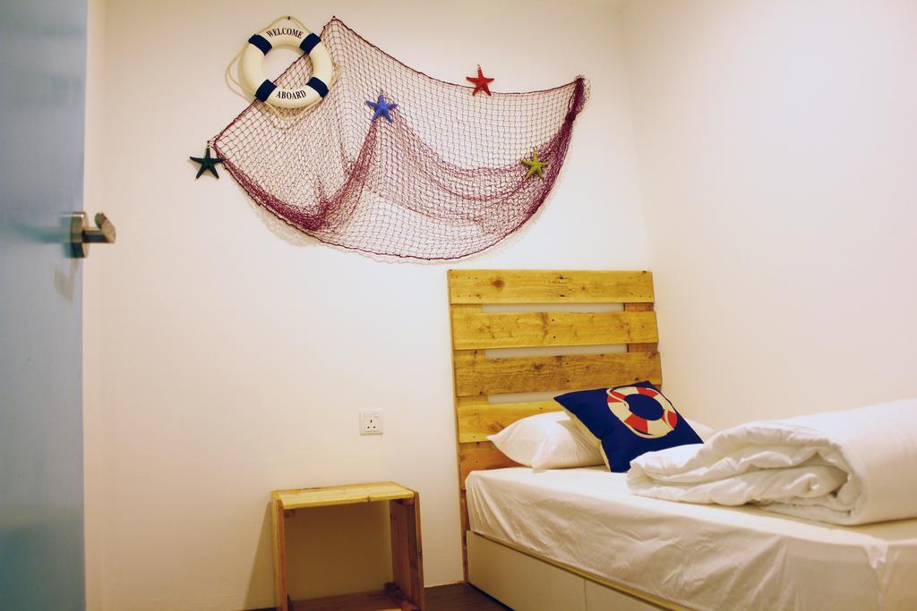 Roof Talk Theme Hostel Johor Bahru Camera foto