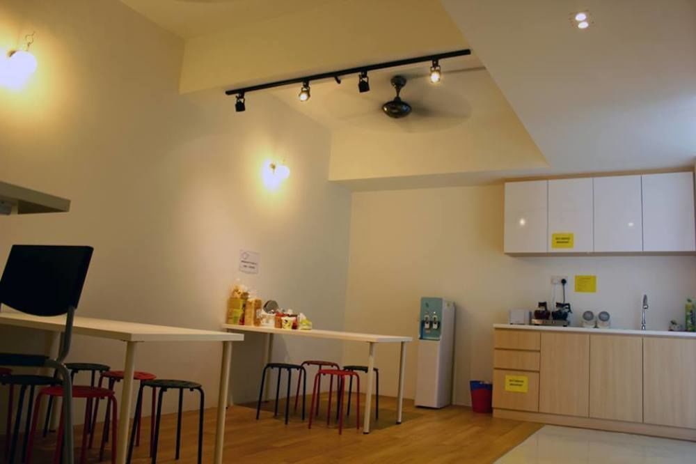 Roof Talk Theme Hostel Johor Bahru Esterno foto